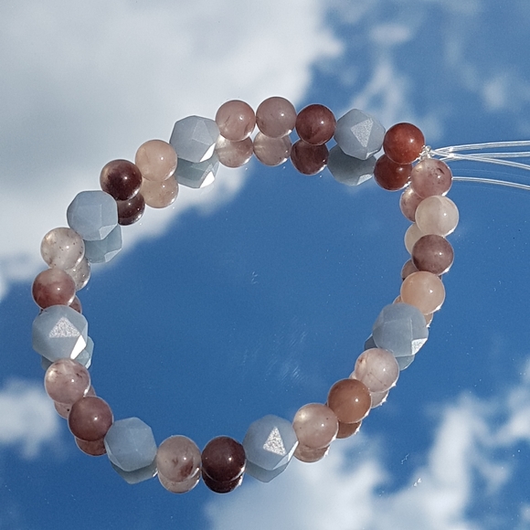 Handmade Gemstone Bracelet 🌻 - Picture 2 of 2